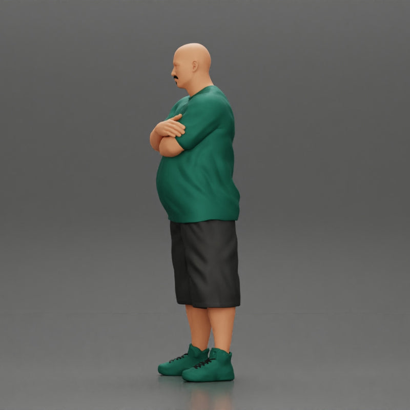Fat Gangster in cap folding one's arms - Only-Games