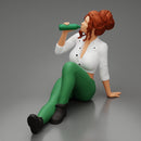Tired woman mechanic in shirt pants sitting and drinking water during from bottle - Only-Games