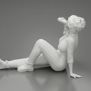 Tired woman mechanic in shirt pants sitting and drinking water during from bottle - Only-Games