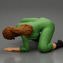 mechanic woman lying under the car - Only-Games