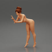 Naked woman washing car with sponge - Only-Games