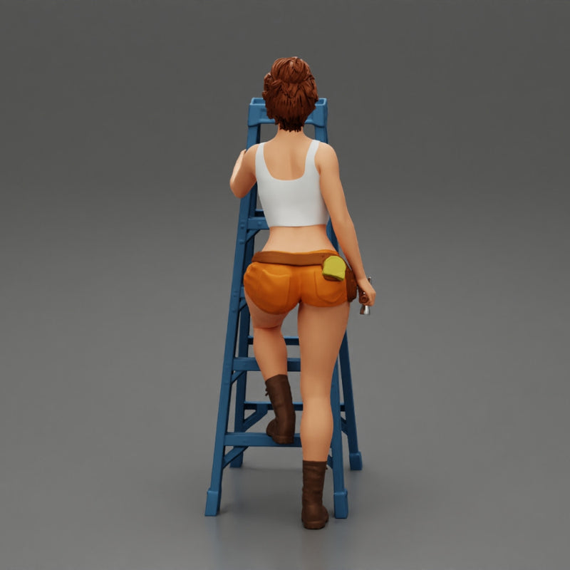 Young girl mechanic climbing the ladder - Only-Games