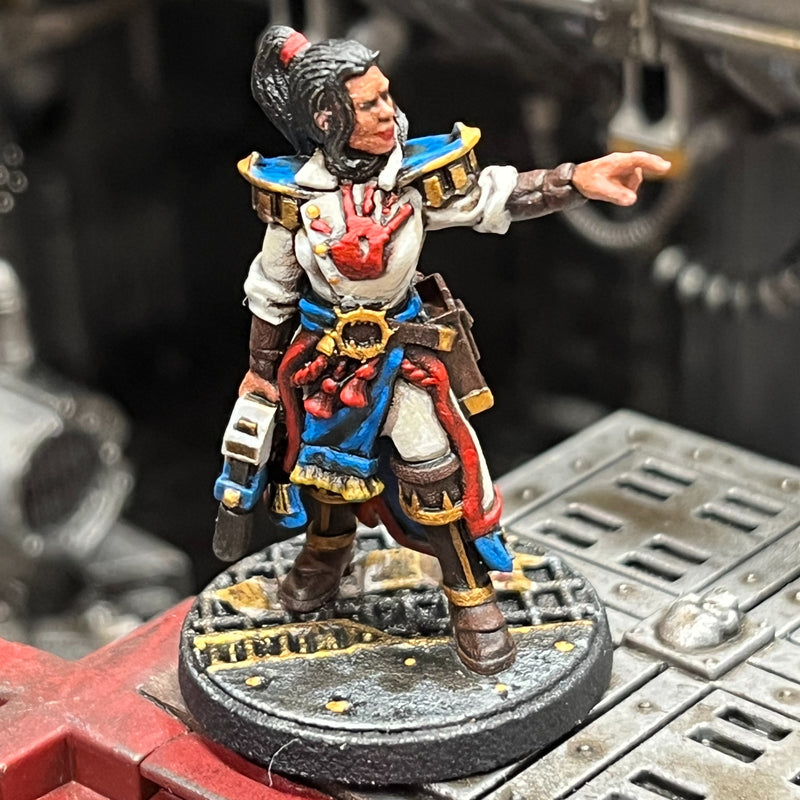 Heroes of the Heresy Series: Capt. Ursula Claw w/Laser Pistol (OG) - Only-Games