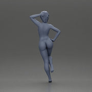 Naked girl with short hair leaning on a car - Only-Games