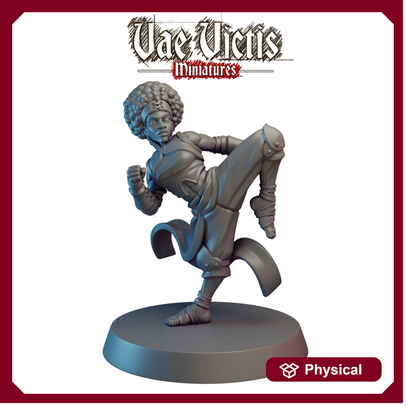 Woman monk - Only-Games