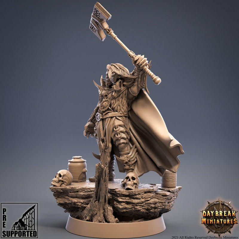 Vampire Blood Knight on foot | 28mm, 32mm, 75mm Scale Resin Miniature | Dungeons and Dragons | Pathfinder | Strahd | Age of Sigmar | - Only-Games