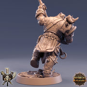 Orc Fighter Warrior Barbarian Two-handed Weapon Style Great Axe | Scales: 28mm | 32mm | 75mm | Dungeons and Dragons | Pathfinder | - Only-Games