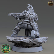 Paladin, Fighter Crossbow Expert  | 28mm, 32mm, 54mm, 75mm Scales | Dungeons and Dragons | Pathfinder | Daybreak Miniatures - Only-Games