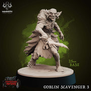 Goblin with Short Sword Scavenger  | Dungeons and Dragons | 28mm,32mm,54mm,75mm Scales | Pathfinder Mini for Painting | Mammoth Factory - Only-Games