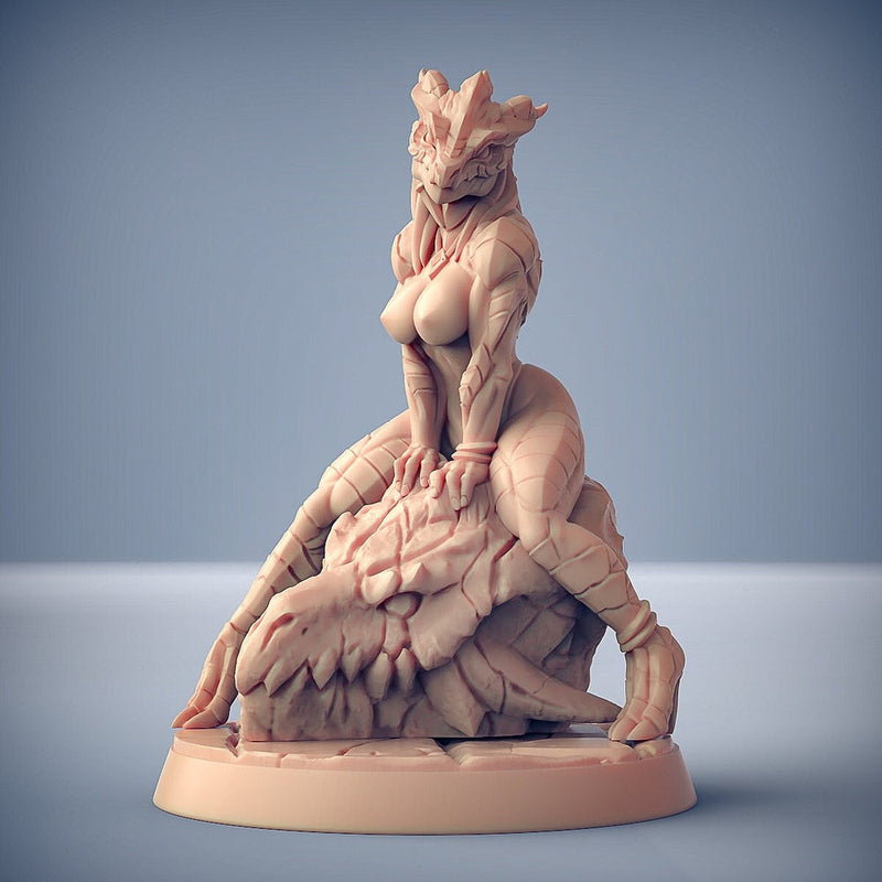 Lusty Dragonborn Draconian Maid | 28mm, 32mm, 54mm, 75mm Scale Resin Miniature | Dungeons and Dragons D&D 5e | Pathfinder | Artisan Guild - Only-Games