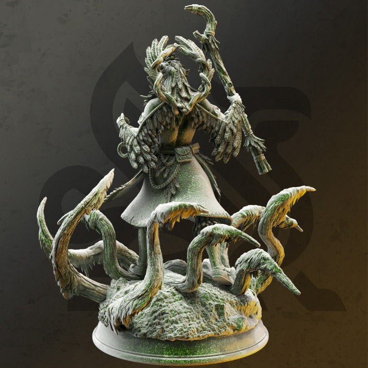 Male Elf Druid Circle of Land with Staff Miniature | 5 Sizes /Scales | Dungeons and Dragons - Only-Games