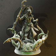 Male Elf Druid Circle of Land with Staff Miniature | 5 Sizes /Scales | Dungeons and Dragons - Only-Games