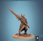 Human Paladin, Fighter Helm or No Helm, Polearm Master PC / NPC DnD 5e Unpainted Mini| 28mm, 32mm,54mm,75mm,100mm Scales |Dungeons & Dragons - Only-Games