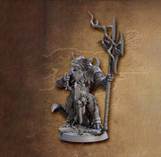 Dragonborn Paladin Fighter Polearm model | 28mm, 32mm, 54mm,75mm Scale Resin Miniature Dungeons and Dragons D&D Pathfinder | Artisan Guild - Only-Games