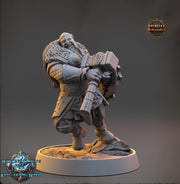 War Domain Cleric, Paladin PC /NPC Unpainted | 28mm,32mm,54mm,75mm,100mm Scales | Dungeons and Dragons | Pathfinder | Daybreak Miniatures - Only-Games