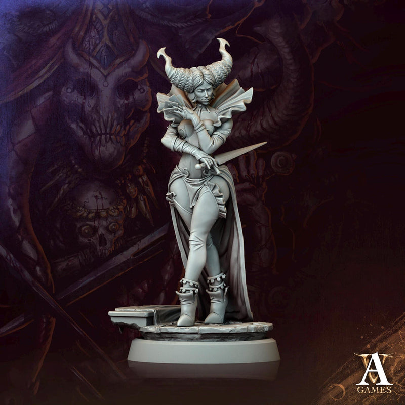 Female Rogue, Thief, Assassin, Arcane Trickster | 28mm,32mm,54mm,75mm,100mm Scale | Dungeons and Dragons Miniature Figurine D&D 5e Gift idea - Only-Games