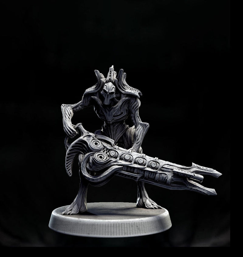Sci-Fi Miniature Robot Fighter, H.R Giger Style | Base Diameter Sizes: 25mm,32mm, 50mm, 65mm,80mm | Resin Mini | Mini Monster Mayhem - Only-Games