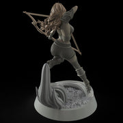 Female Elf, Human Fighter Ranger Sharpshooter, Mini | 28mm,32mm,54mm,75mm,100mm Scale | Resin Dungeons and Dragons D&D 5e  | Pathfinder - Only-Games
