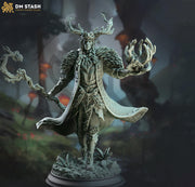 Druid Circle of the Land with Staff Unpainted Miniature | 28mm, 32mm,54mm,75mm, 100mm Scales | Dungeons and Dragons  5E | DM Stash - Only-Games