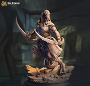 Dragonborn Female Rogue Assassin PC NPC Miniature | 28mm, 32mm, 54mm, 75mm, 100mm Scales | Pathfinder Figure DnD | DM Stash | - Only-Games