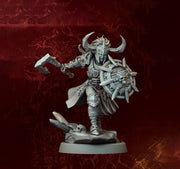 Female Fighter, Ranger, Paladin, Sword D&D 5e Mini | 5 Sizes /Scales - Only-Games