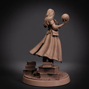 Female Wizard Miniature | Diviner Mage with Orb | Resin 28mm 32mm 54mm 75mm 100mm - Only-Games