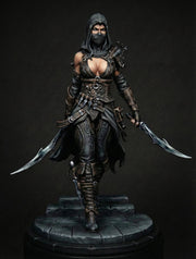 Female Rogue with Daggers, PaintedOrNot Original Design Unpainted Mini | 5 Sizes /Scales - Only-Games