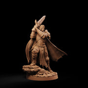 Fallen Paladin Miniature | Aevridan Greatsword Dark Knight | PaintedOrNot Original DnD Pathfinder - Only-Games