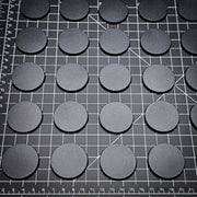 40mm Round Bases | Plain Black Plastic Bases for Wargames| Miniature Wargaming Bases - Only-Games