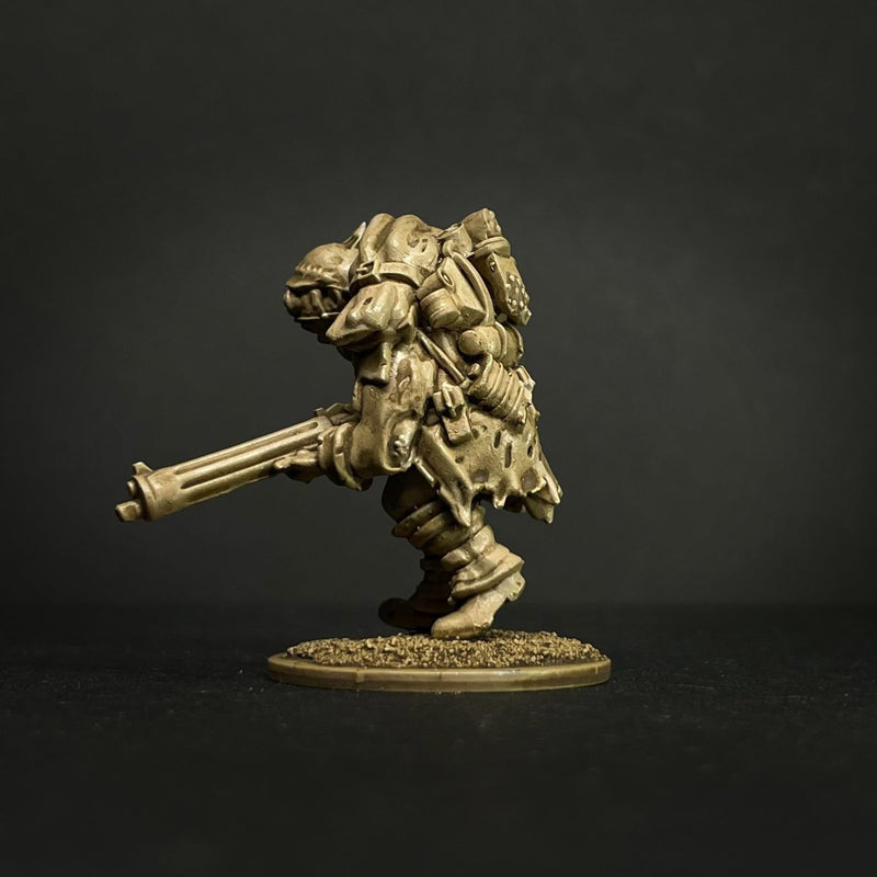 Last War Machine Gunner / Hugo Buzzsaw - Only-Games