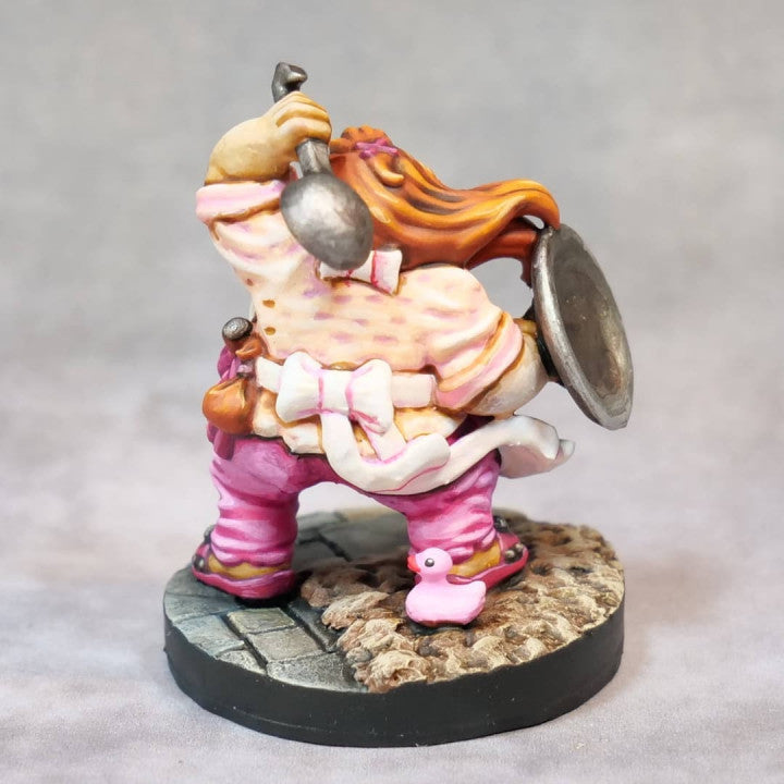 Mimma The Melee Housewife [32mm Scale] Female Dwarf - Only-Games