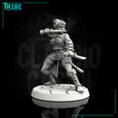 (0061) Female human elf tiefling thief assassin with knives - Only-Games