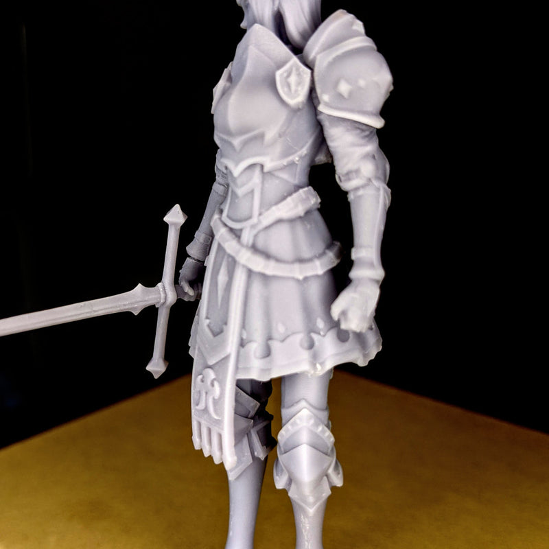 Crystal - 75mm - Female knight  - DnD - Only-Games