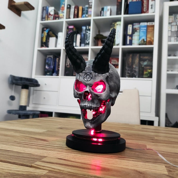 EVIL SKULL LAMP - Apache Studio - Miniatures by Only-Games.co