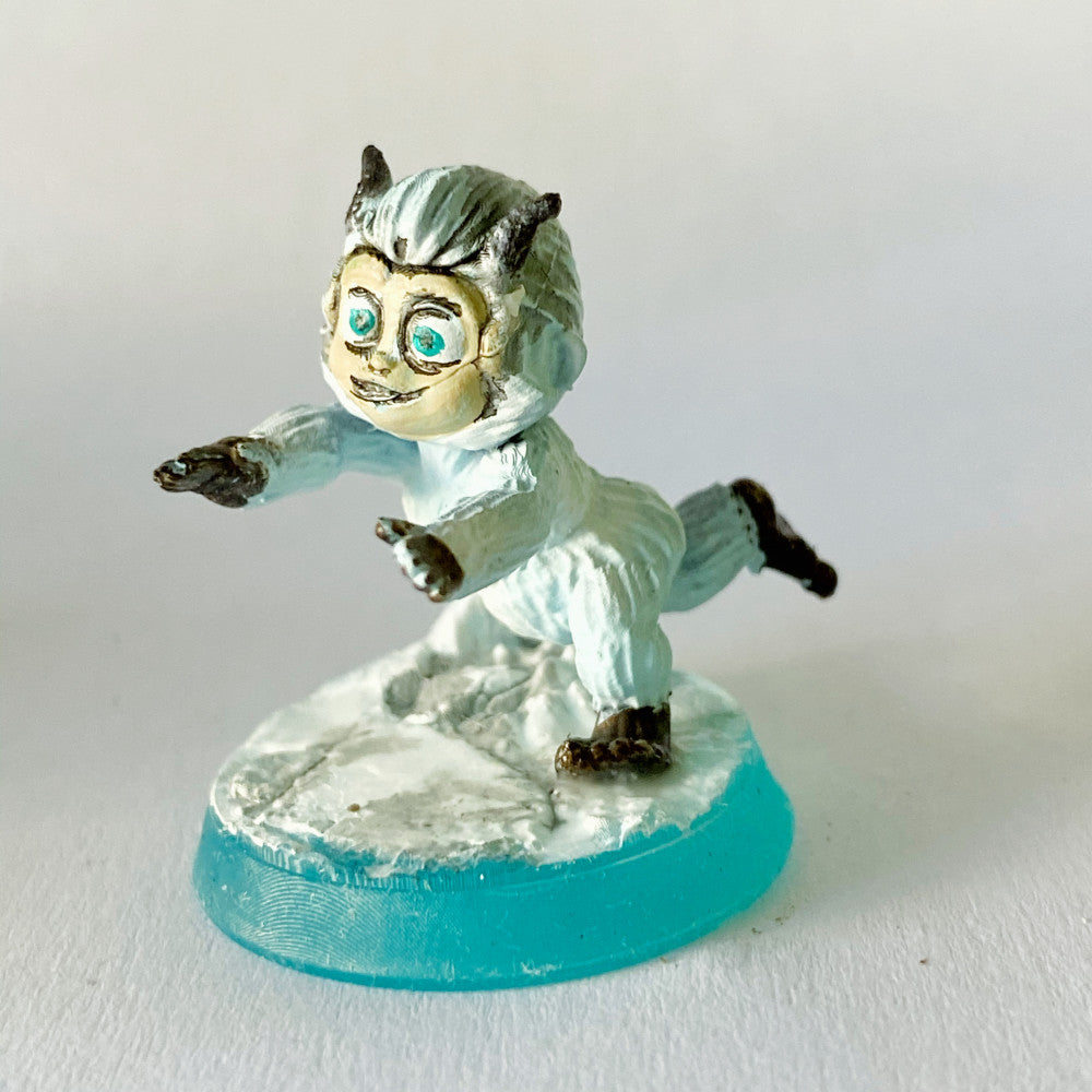 BABY YETI CRYING - Papsikels Miniatures - Miniatures by