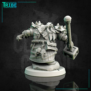 (0151) Male dwarf warrior viking with an armor and two hands hammer - Only-Games
