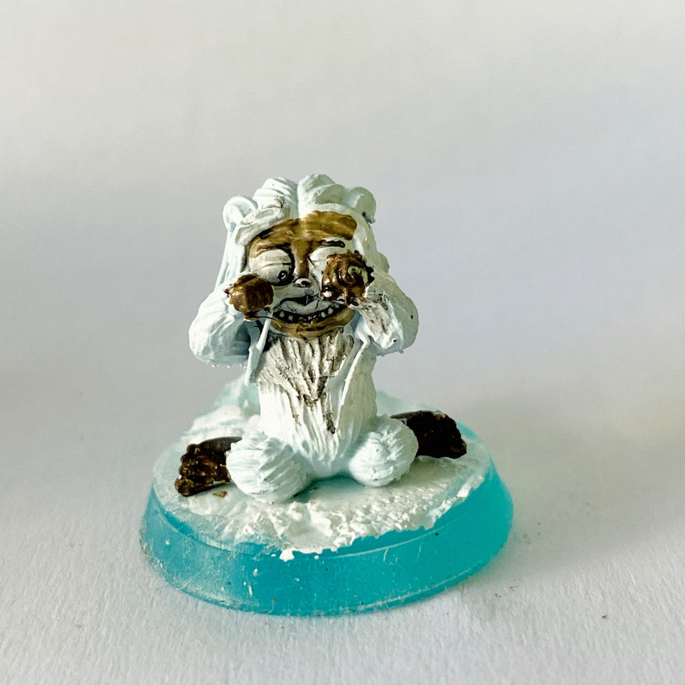 BABY YETI CRYING - Papsikels Miniatures - Miniatures by