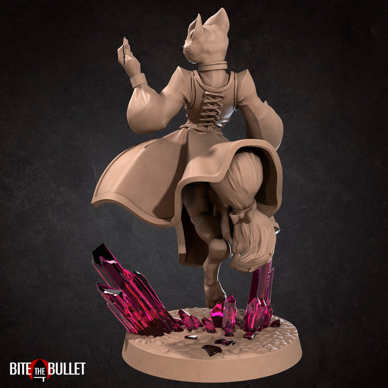 Lady Mahrian, the Foxfolk Maid - Only-Games