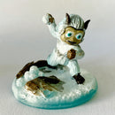 BABY YETI THROWING - Only-Games