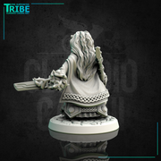 (0167) Female halfling wizard sorceror druid with magic staff - Only-Games