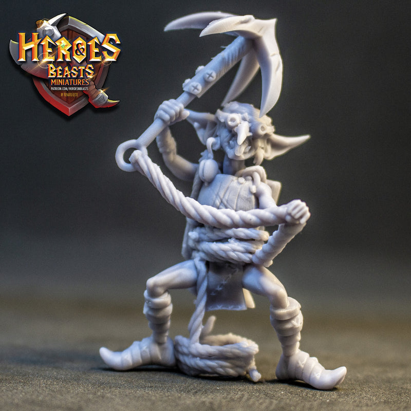 Goblin Grappling hook master - Heroes and Beasts - Miniatures by