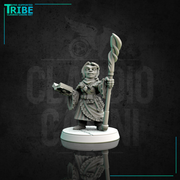 (0122) Female halfling wizard sorceror druid with magic club - Only-Games