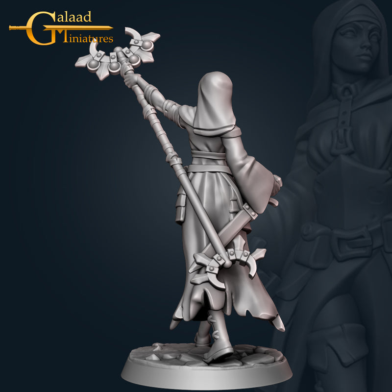 Female Priest - Only-Games