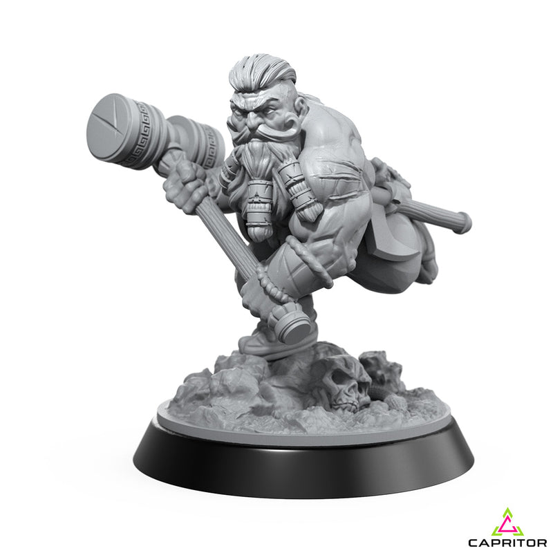 Dwarf Berserker With Warhammer - 28mm Scale - Only-Games