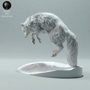 Arctic Fox Jumping - Only-Games