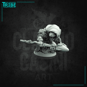 (0120) Troglodyte sorceror shaman with club and spell - Only-Games
