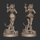 Liz, the Librarian - Only-Games