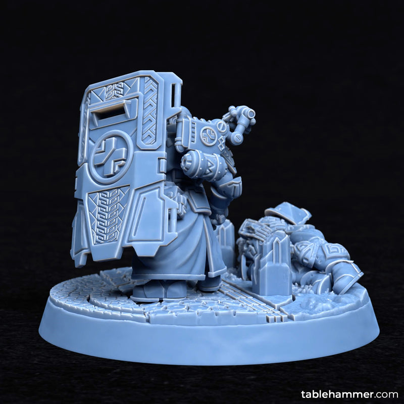 Forgeheart Medicus – SCENIC base (space dwarf combat medic with shield) - Only-Games