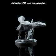 Utahraptor running 1-35 scale pre-supported dinosaur - Only-Games