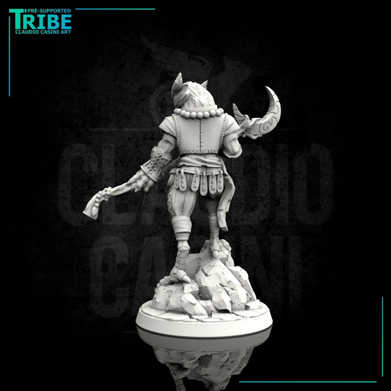 (0058) Male featherfolk birdman cleric monk with club - Only-Games